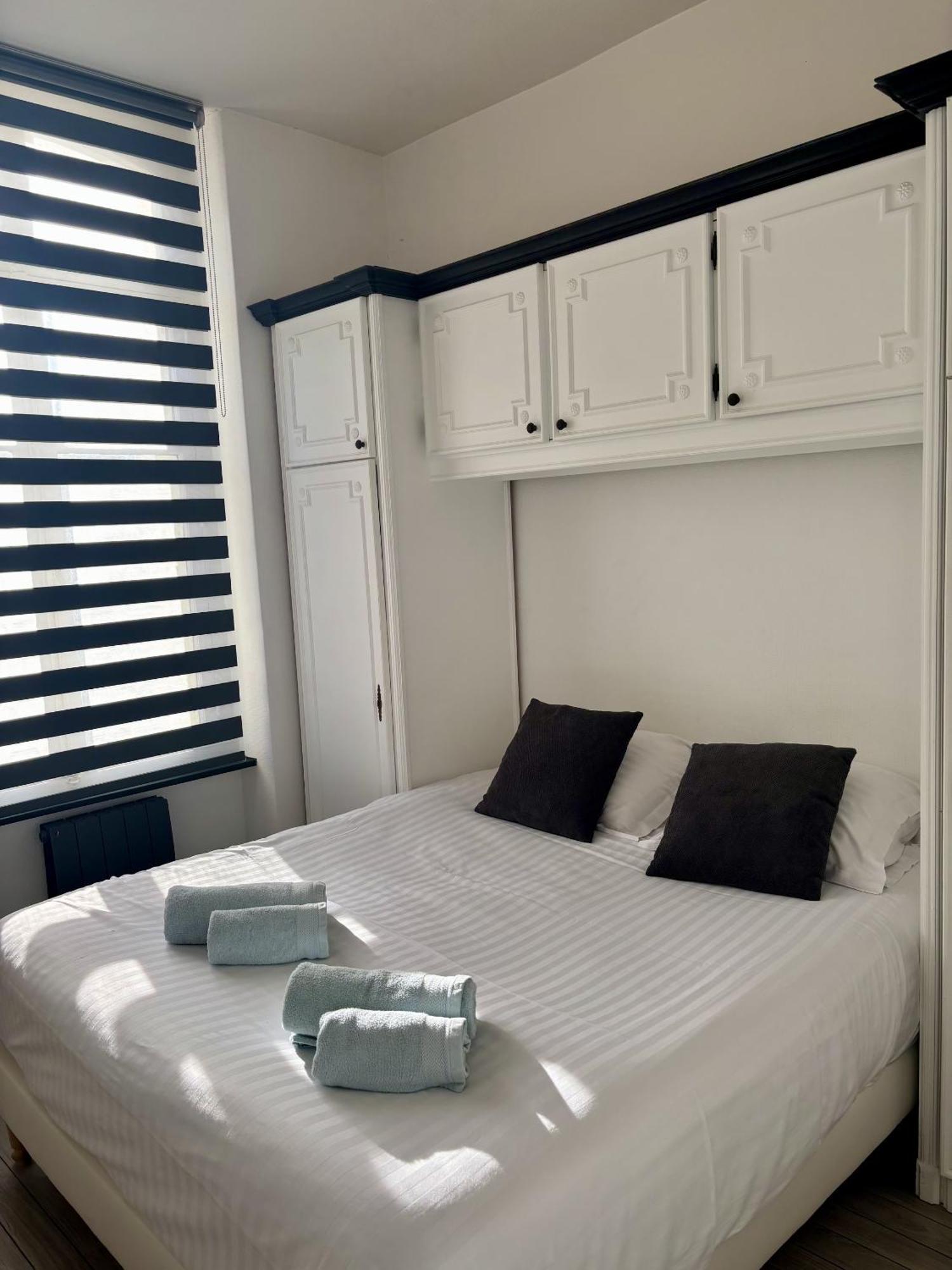 Villa Xixe Vue Mer Динард Екстериор снимка